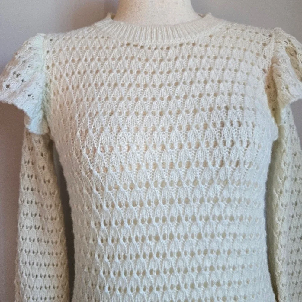 Ann Taylor LOFT Whisper White Shoulder Ruffle Open Knit Sweater SZ Small Preppy
